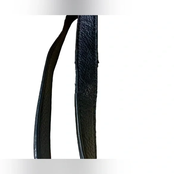 Liz Claiborne Faux Leather Pebbled Crossbody​​​ - Picture 8 of 10